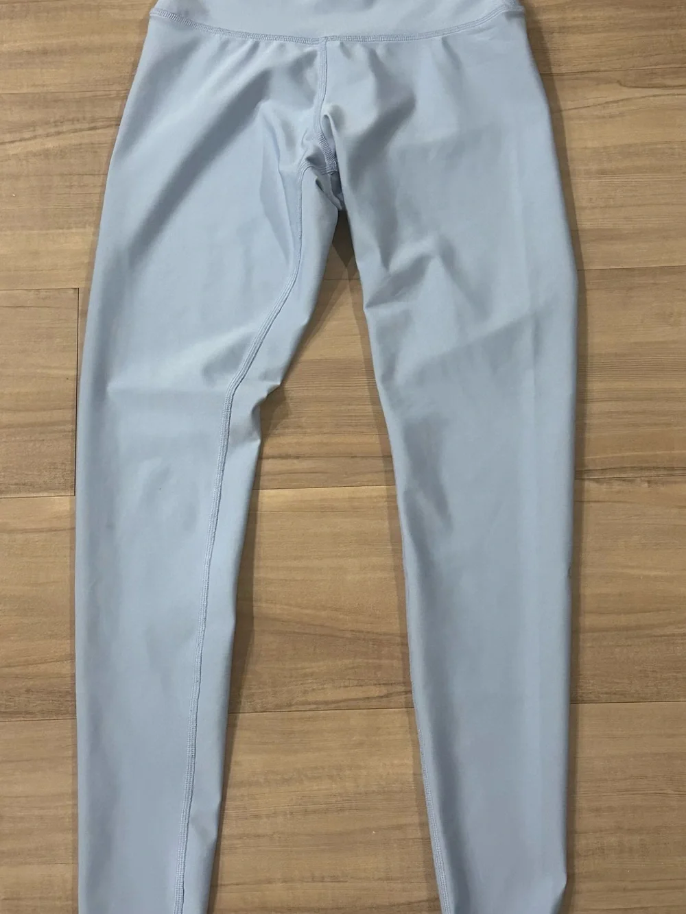 EUC Alo Celeste Silver Logo Air Lift